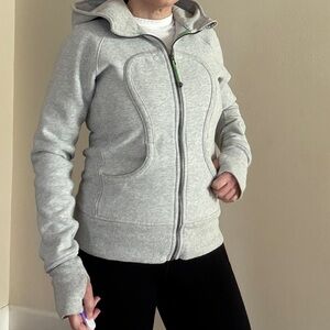 Lululemon women Scuba Hoodie in light grey